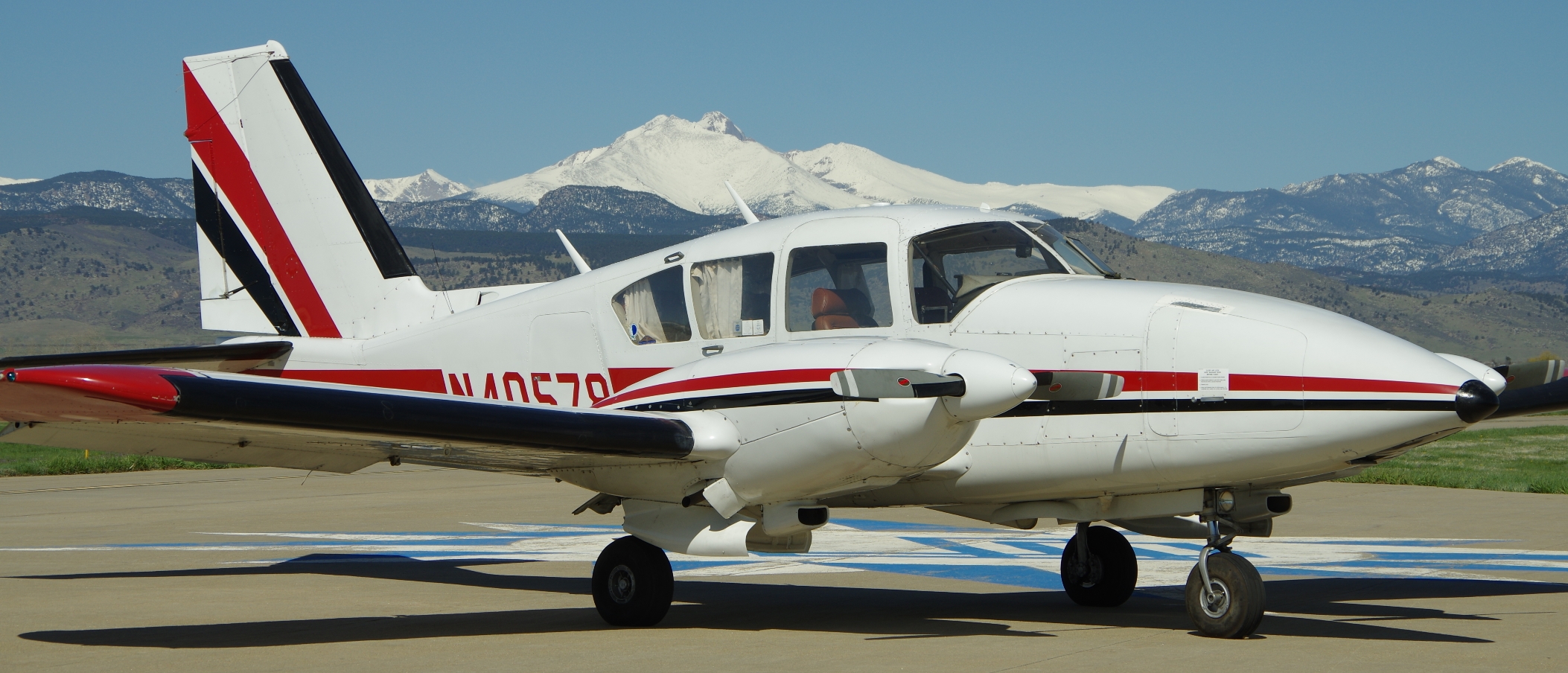 Larson Aircraft Sales 1974 Piper Aztec (Deiced)
